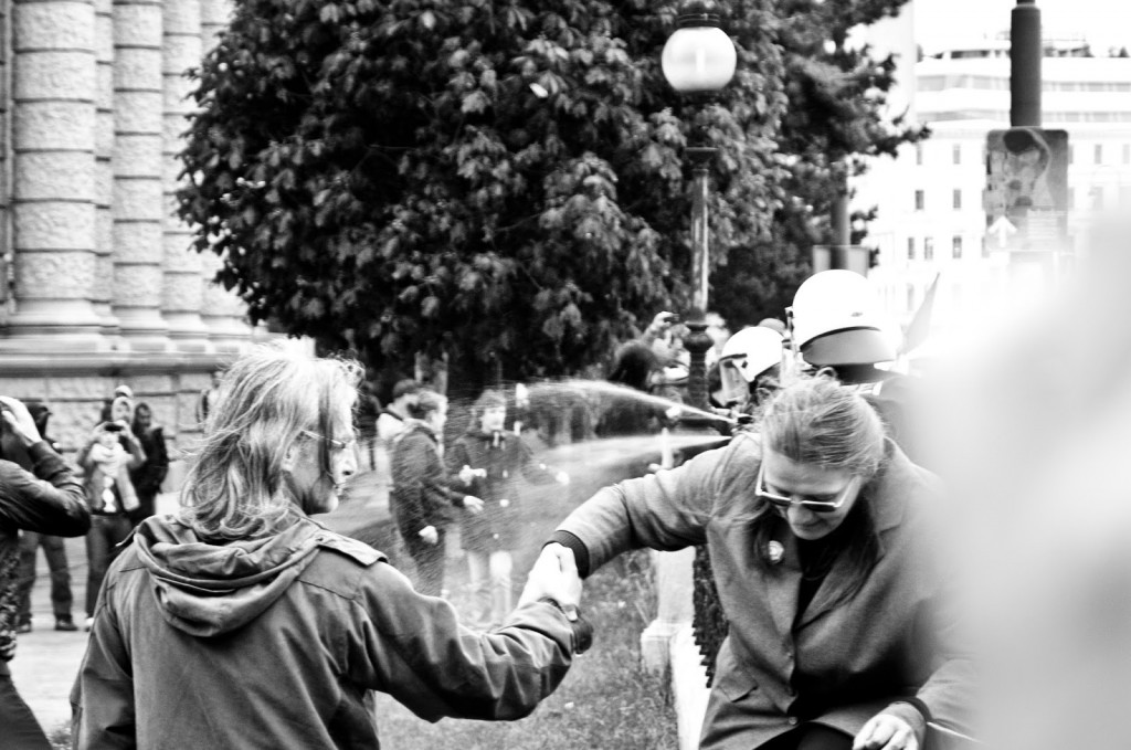 Vienna police pepperspray an anti-fascist protest in Vienna on 17 May 2014. Photo by cglanzl; CC-BY-NC 3.0